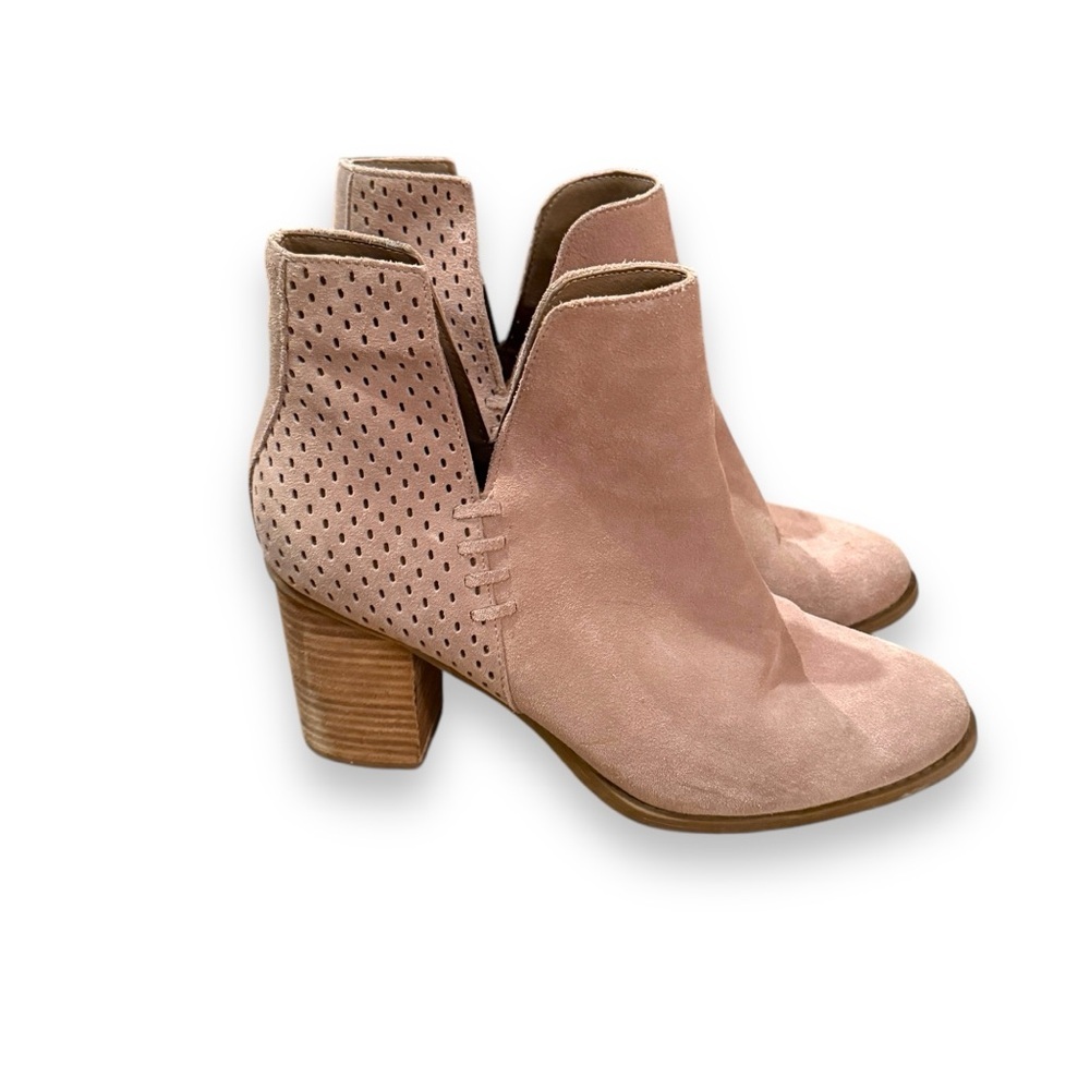Steve Madden Sovna Shepp Taupe Block Heel Perforated Leather Ankle Booties Sz 10